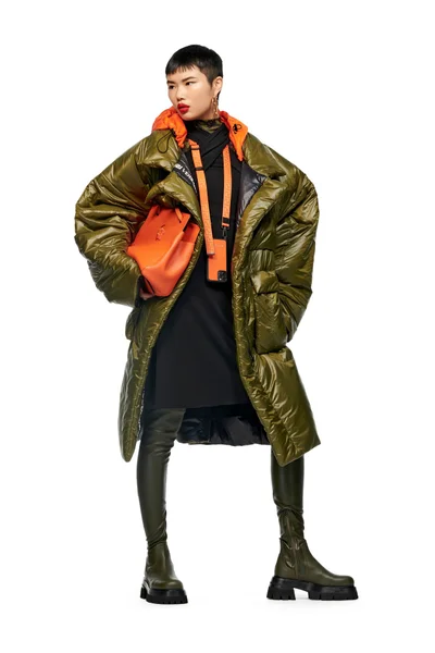 Look 15